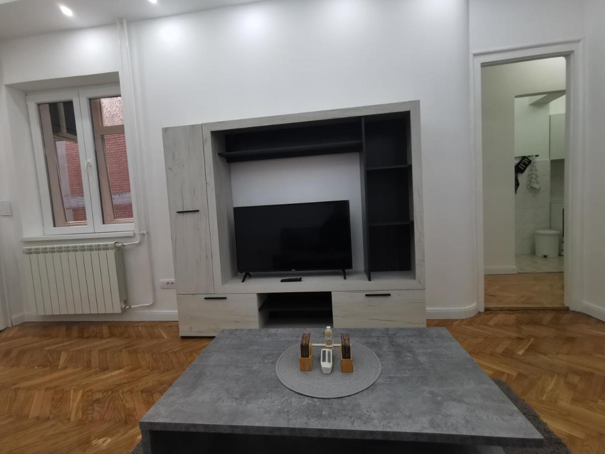 Victory Apartment - Heart Of Белград Екстериор снимка